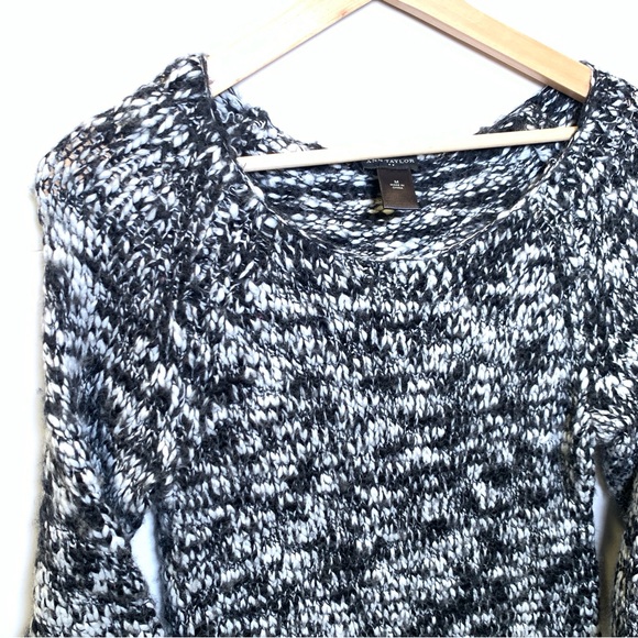 Ann Taylor Black White Knit Wool Sweater Size Medium - Picture 6 of 16